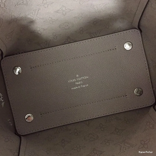 HINA VUITTON LOUIS PM 0823